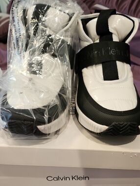 Calvin Klein Mabon Cozy Nylon White And Black Sneakers